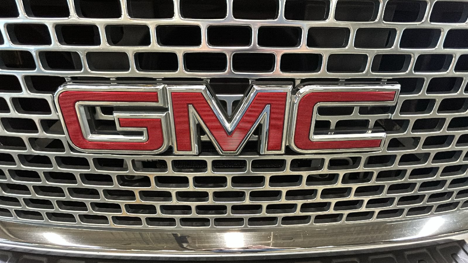 Used 2015 GMC Sierra 3500 Denali AWD/4WD image 8