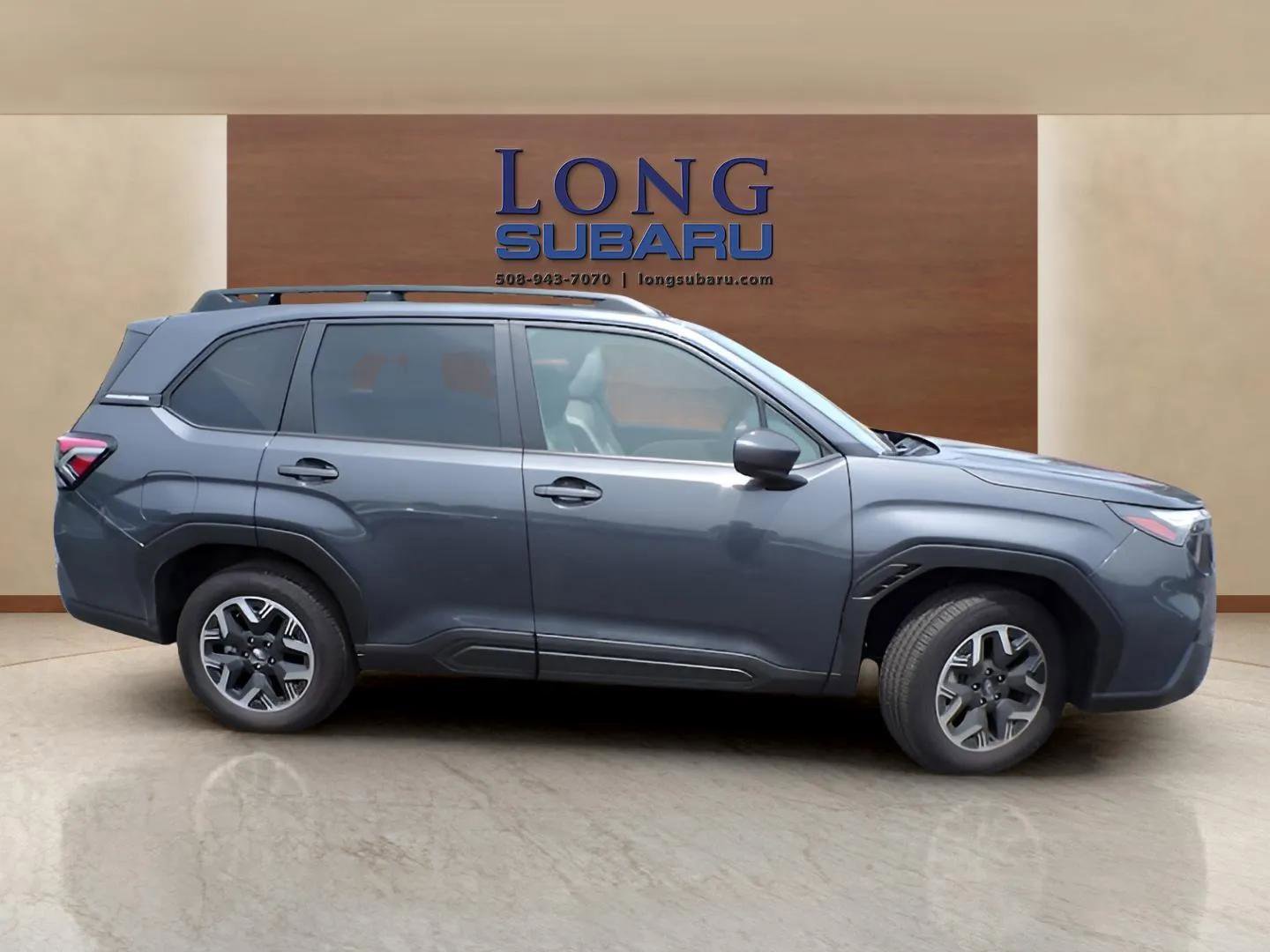 Certified 2025 Subaru Forester Premium image 7