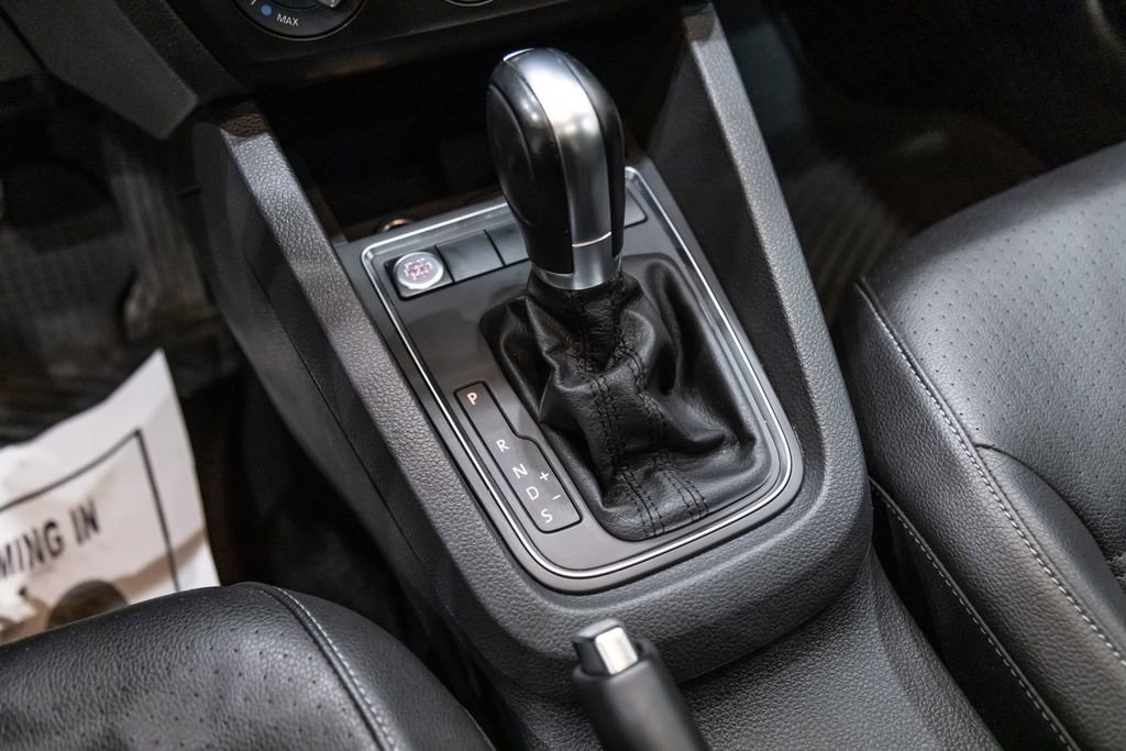 Used 2018 Volkswagen Jetta SE FWD image 18