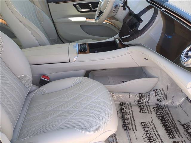 Used 2022 Mercedes-Benz EQS 580 4MATIC Sedan image 23