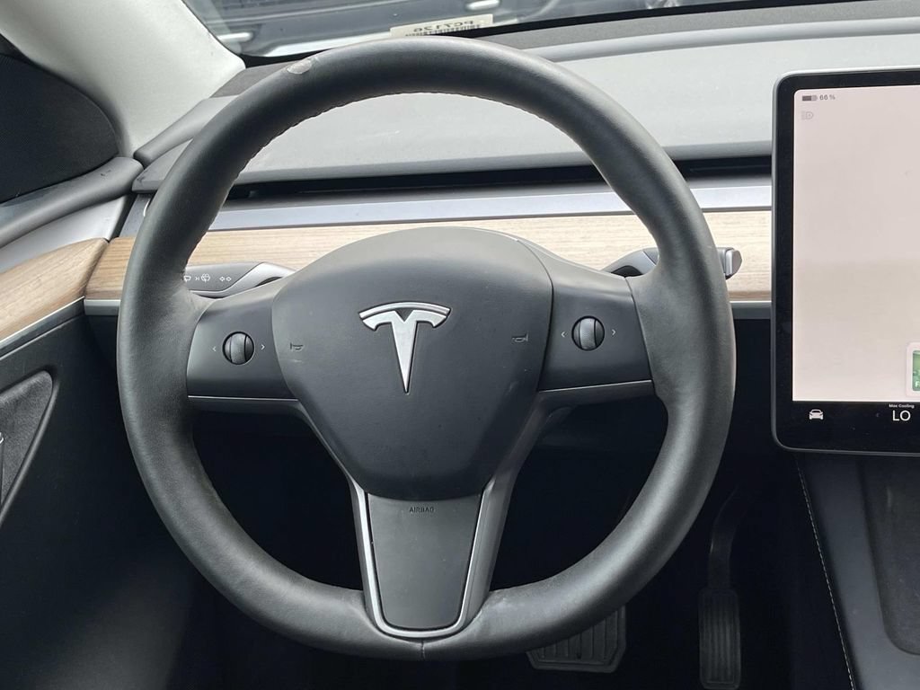 Used 2024 Tesla Model Y Long Range AWD/4WD image 7