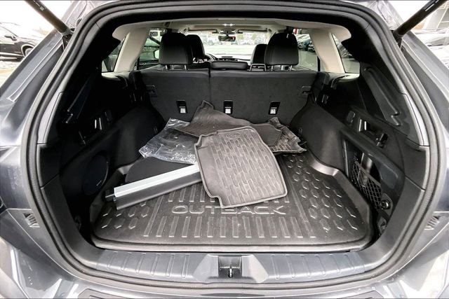 Used 2023 Subaru Outback Limited image 21