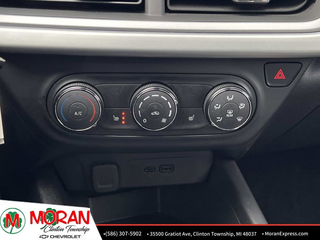 Certified 2024 Chevrolet Trax RS w/ Driver Confidence Package image 22