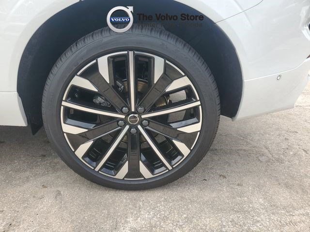 New 2026 Volvo XC60 B5 Ultra w/ Protection Package Premier AWD/4WD image 7