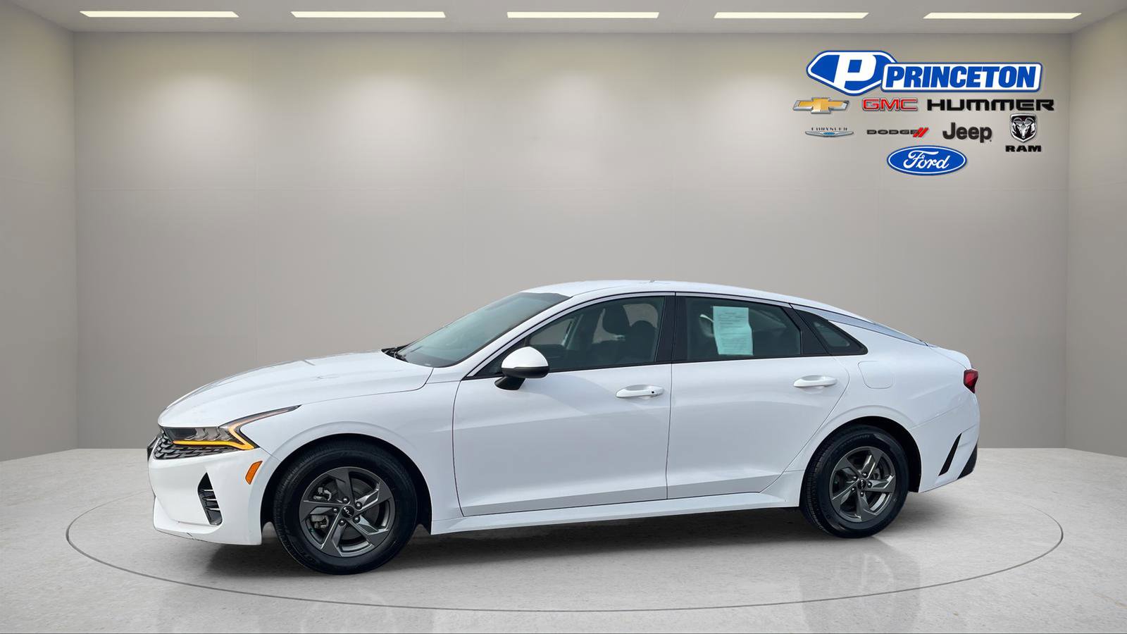 Used 2022 Kia K5 LXS image 4