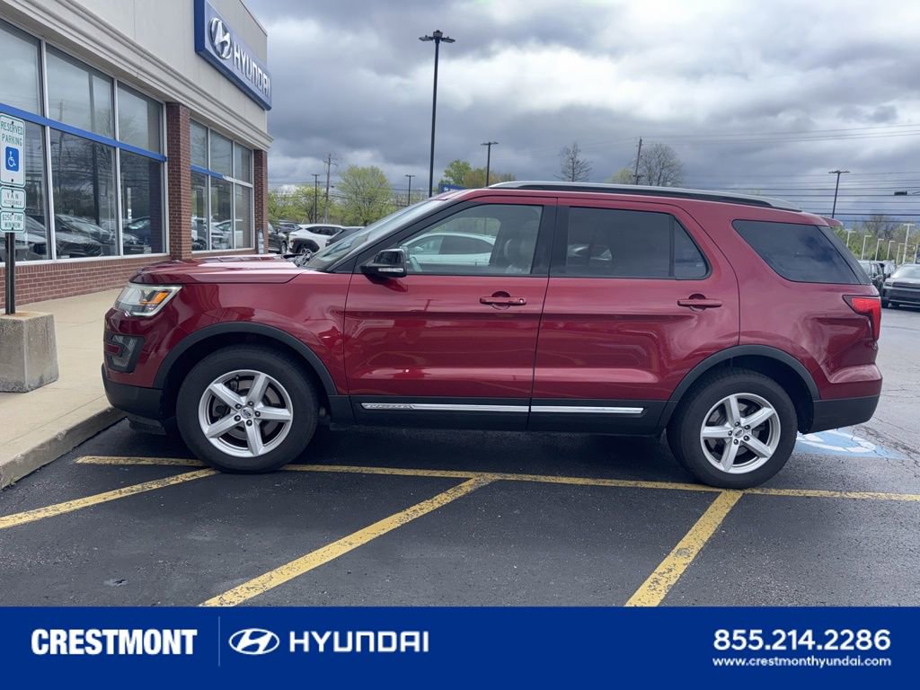 Used 2016 Ford Explorer XLT w/ Equipment Group 202A AWD/4WD image 6