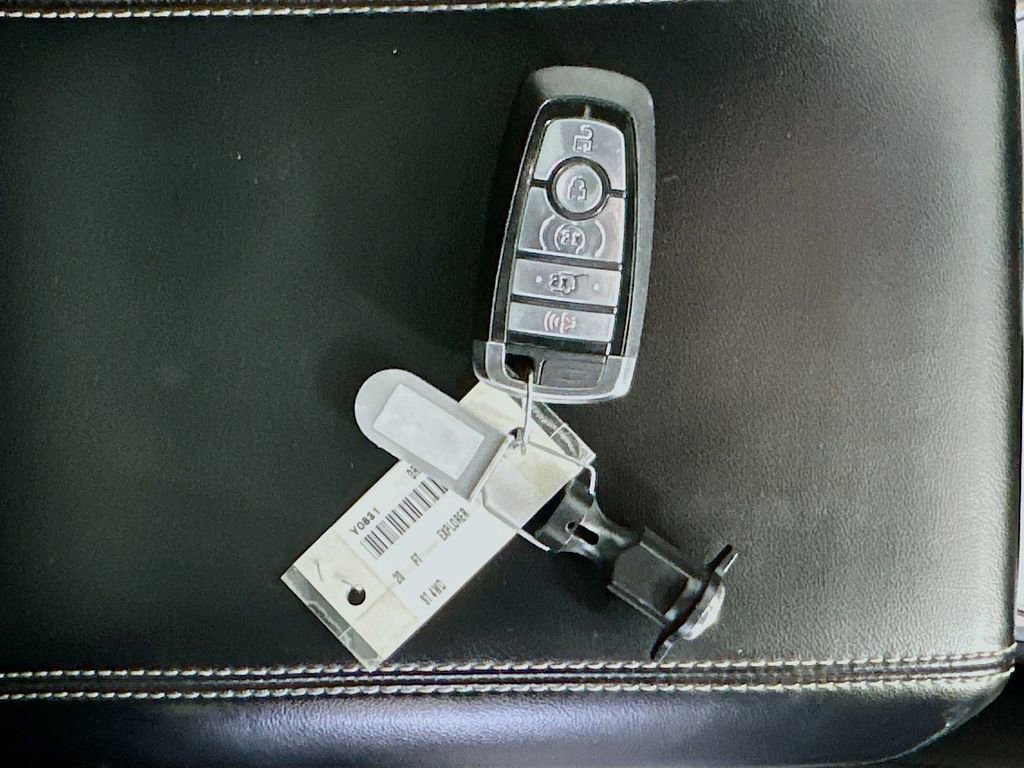 Used 2020 Ford Explorer ST AWD/4WD image 33