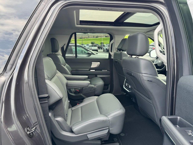 New 2026 Ford Expedition Max Active AWD/4WD image 5