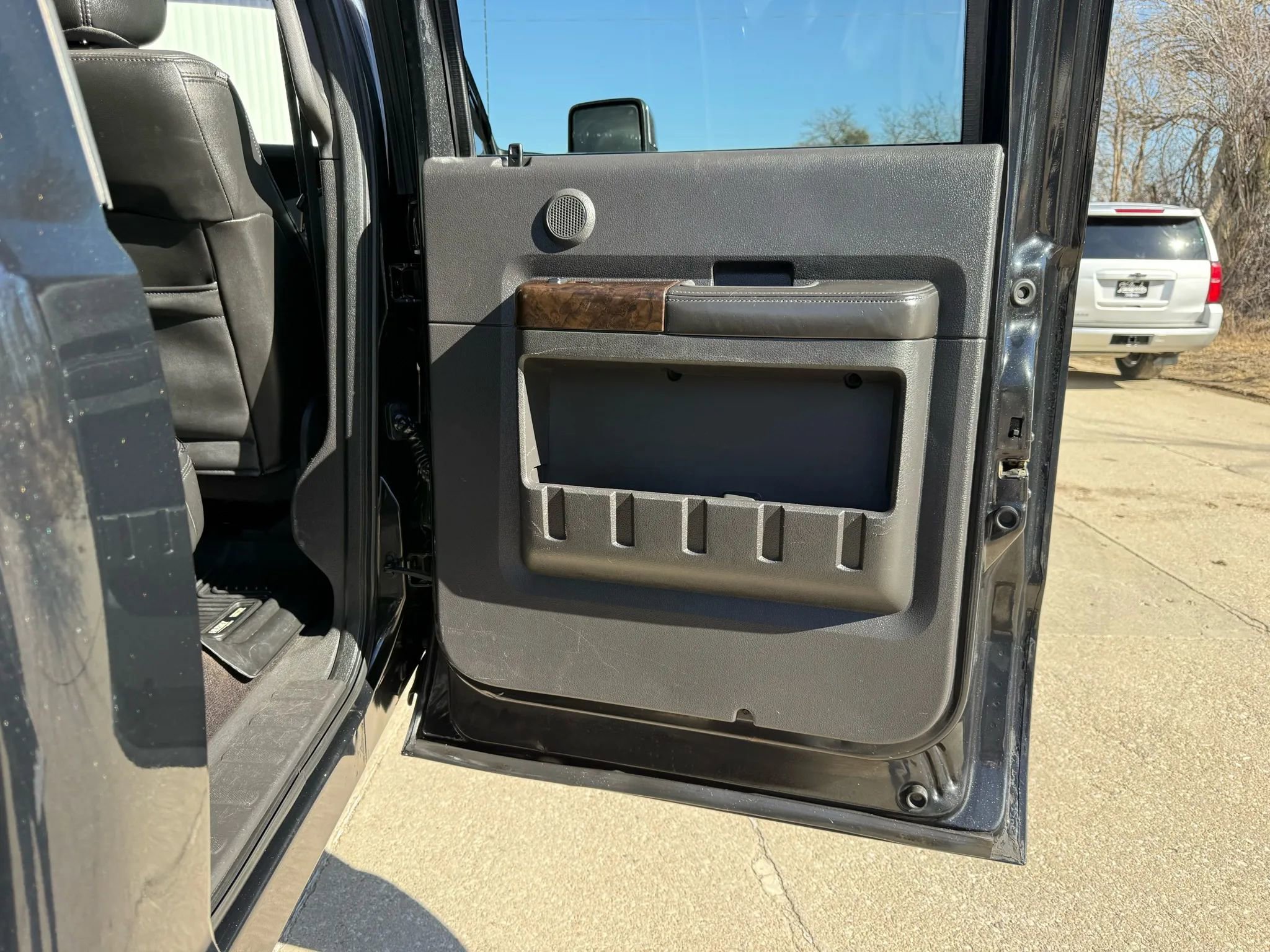 Used 2015 Ford F250 Platinum w/ Snow Plow Prep Package image 14