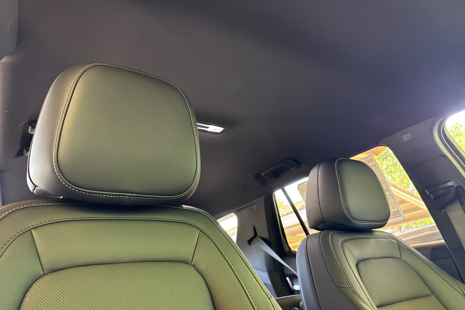New 2026 GMC Terrain Elevation w/ Elevation Premium Package AWD/4WD image 18