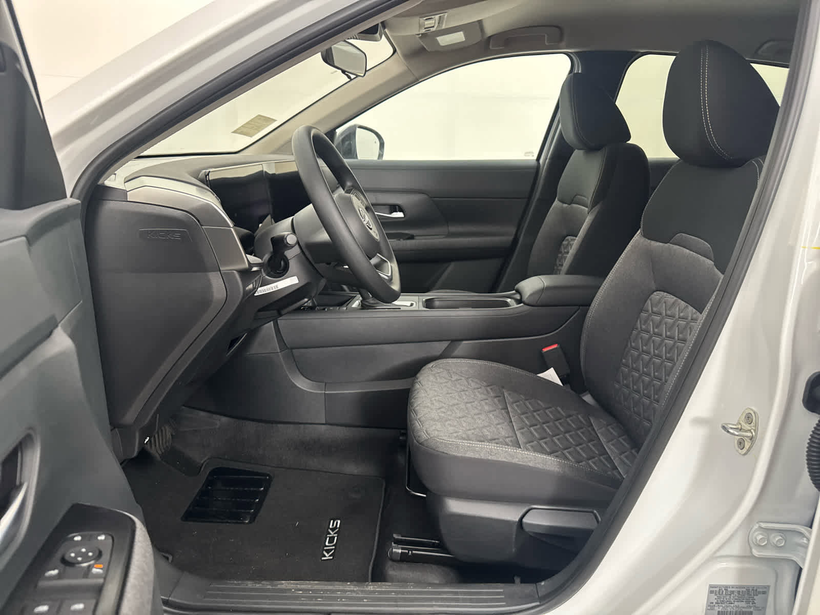 New 2026 Nissan Kicks SV w/ Illumination Package image 10