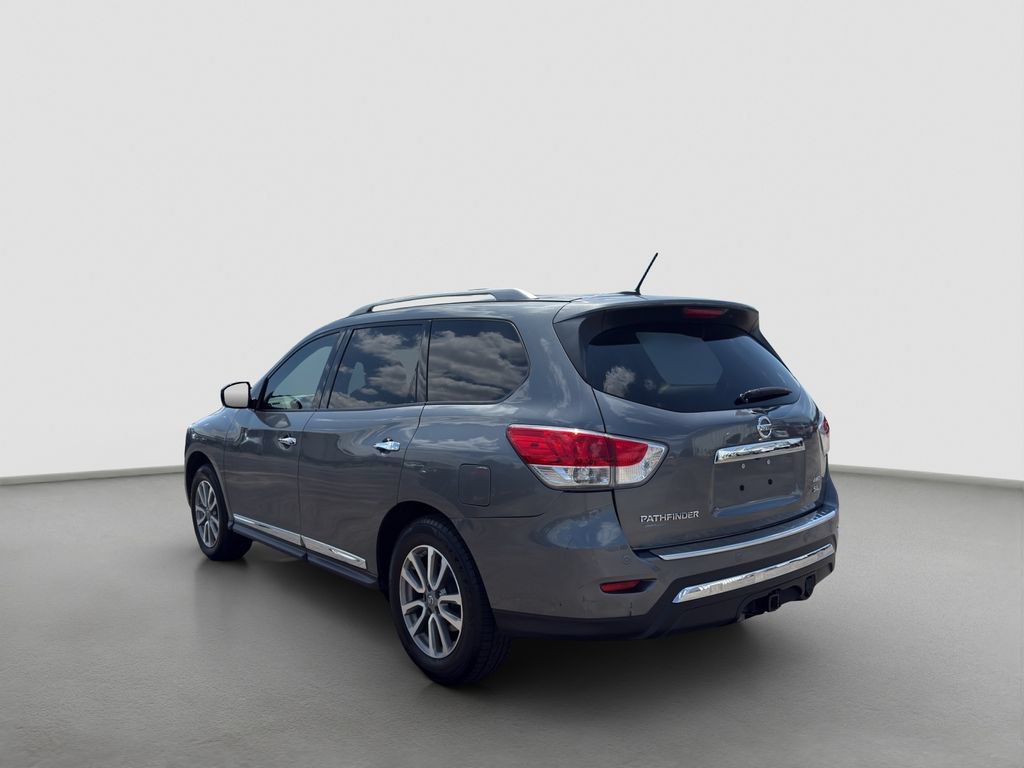Used 2015 Nissan Pathfinder SL w/ SL Tech Package AWD/4WD image 4