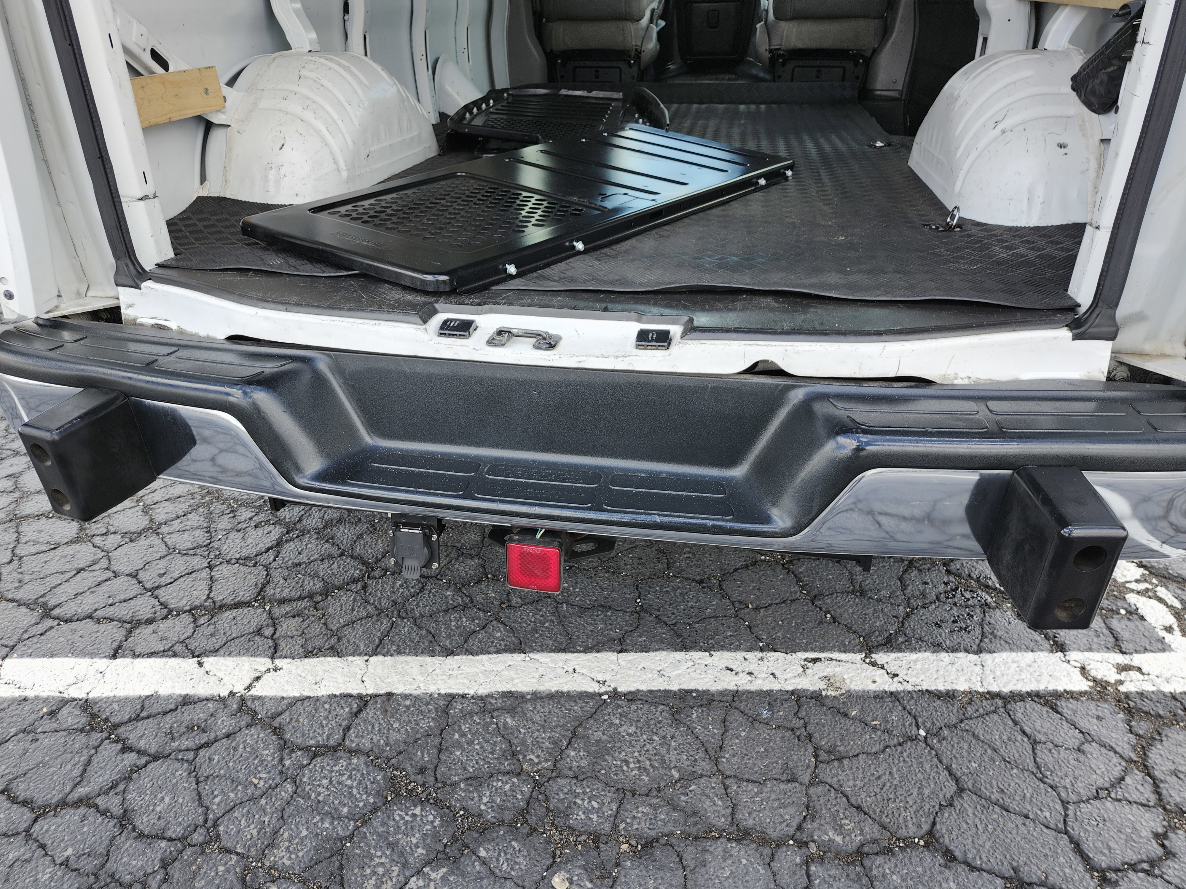Used 2020 GMC Savana 2500 w/ Driver Convenience Package image 21