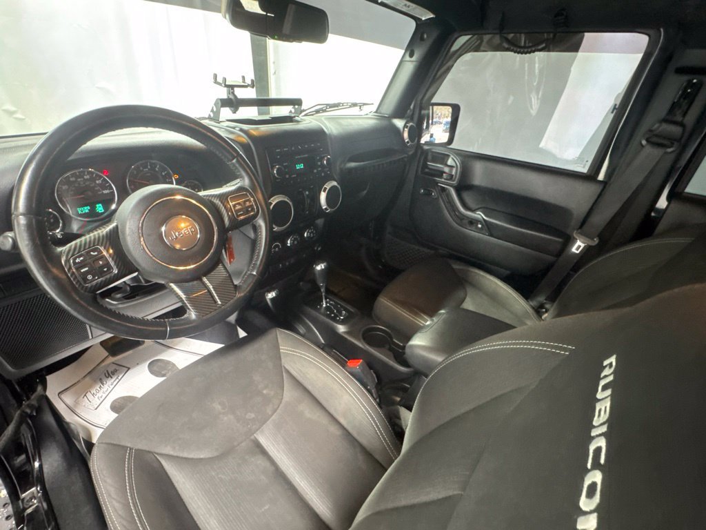 Used 2017 Jeep Wrangler Unlimited Rubicon w/ Connectivity Group AWD/4WD image 29