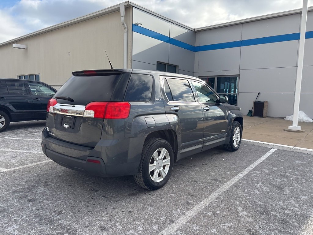 Used 2010 GMC Terrain SLE image 5