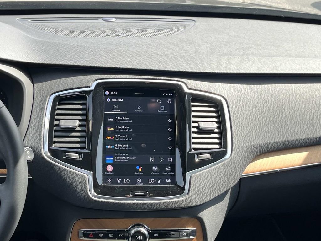 Used 2023 Volvo XC90 B6 Plus w/ Protection Package Premier image 16