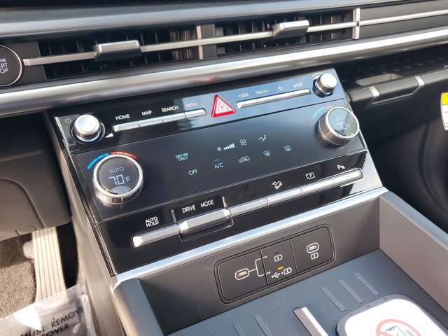 New 2026 Hyundai Santa Fe SE FWD image 15