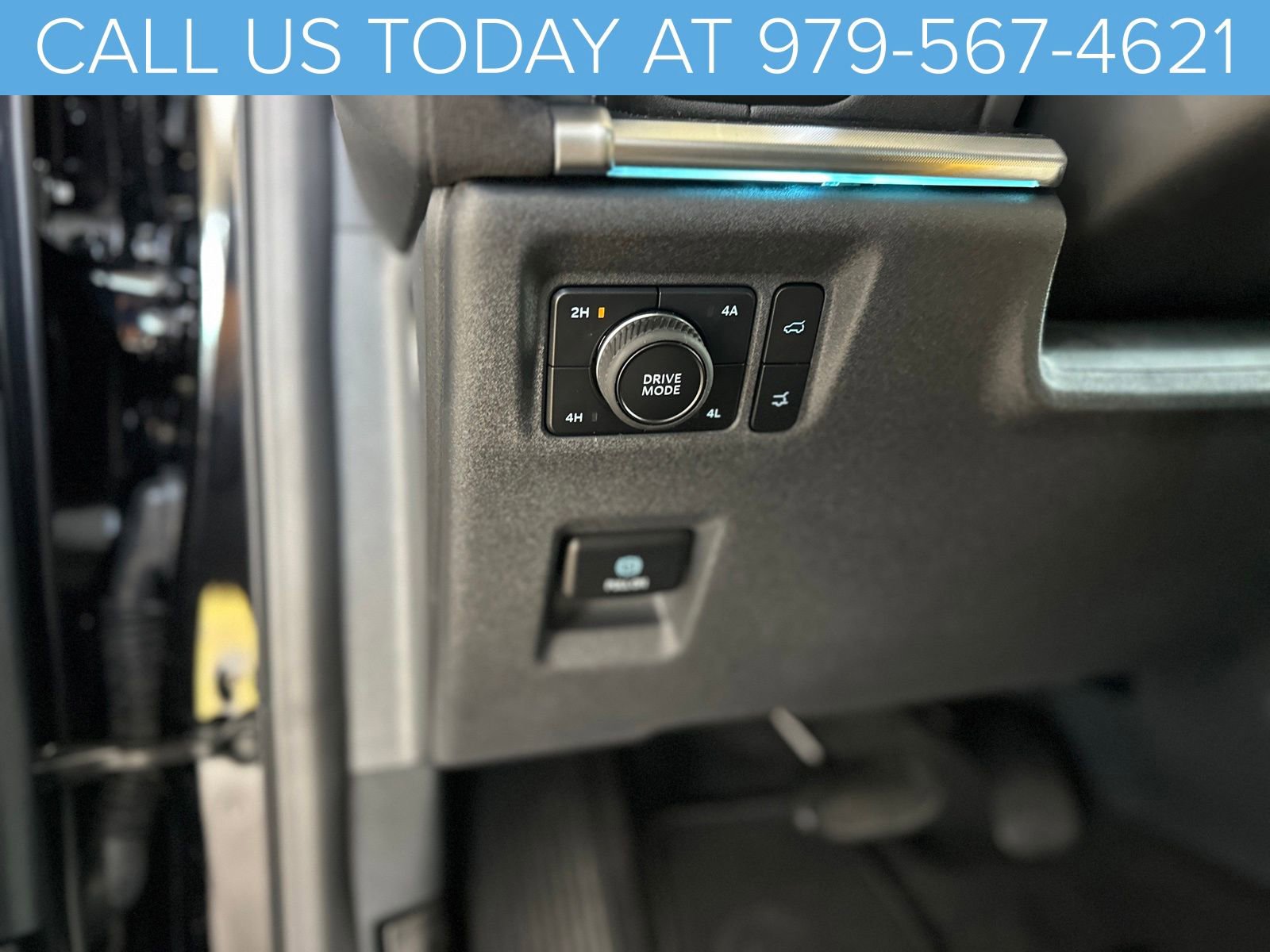 New 2025 Ford Expedition Platinum w/ Stealth Performance Package image 31