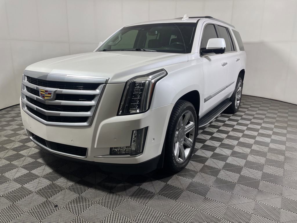 Used 2019 Cadillac Escalade Premium Luxury AWD/4WD image 4