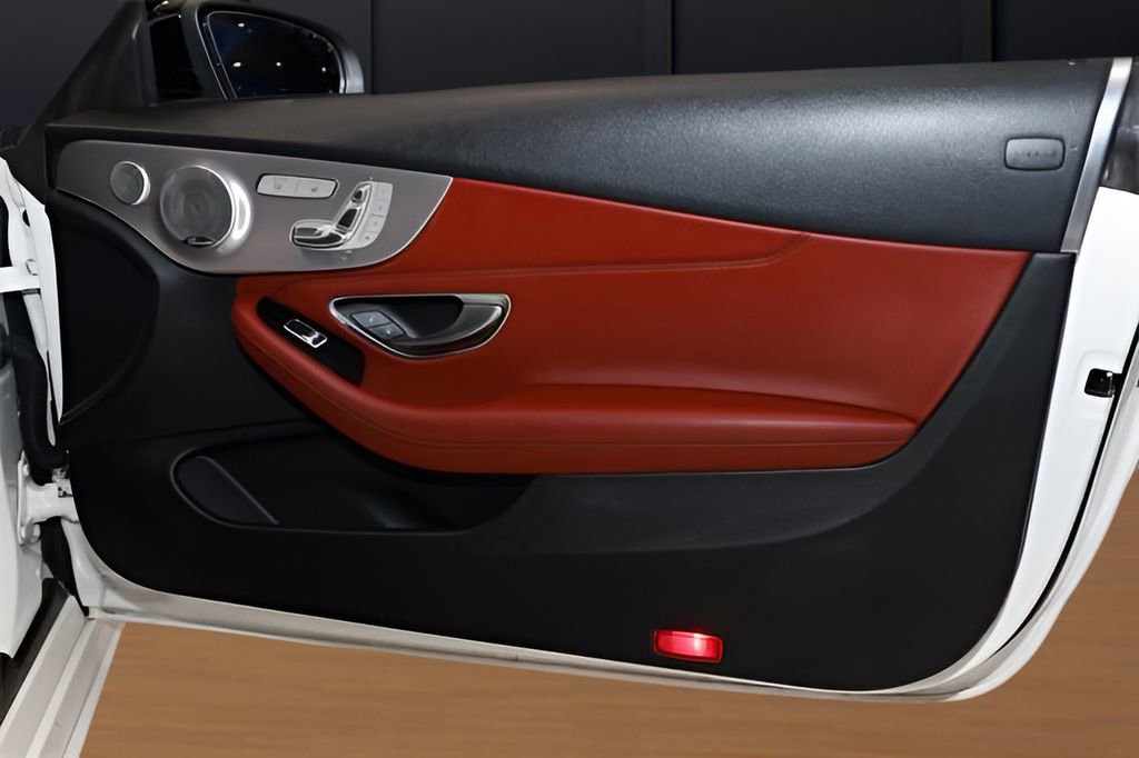 Used 2021 Mercedes-Benz C 300 C 300 image 24