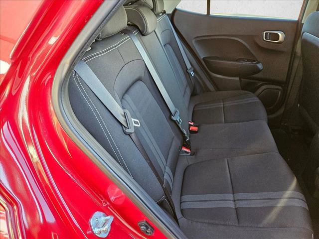 Used 2022 Hyundai Venue SEL w/ Cargo Package image 23