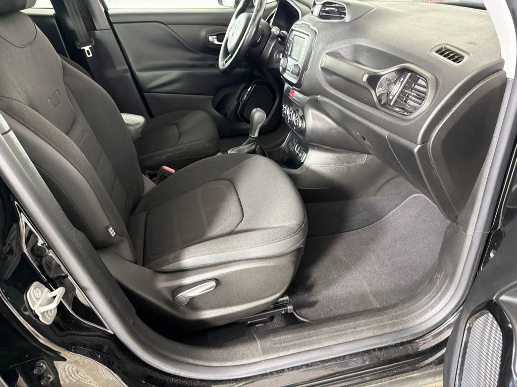 Used 2017 Jeep Renegade Altitude image 13