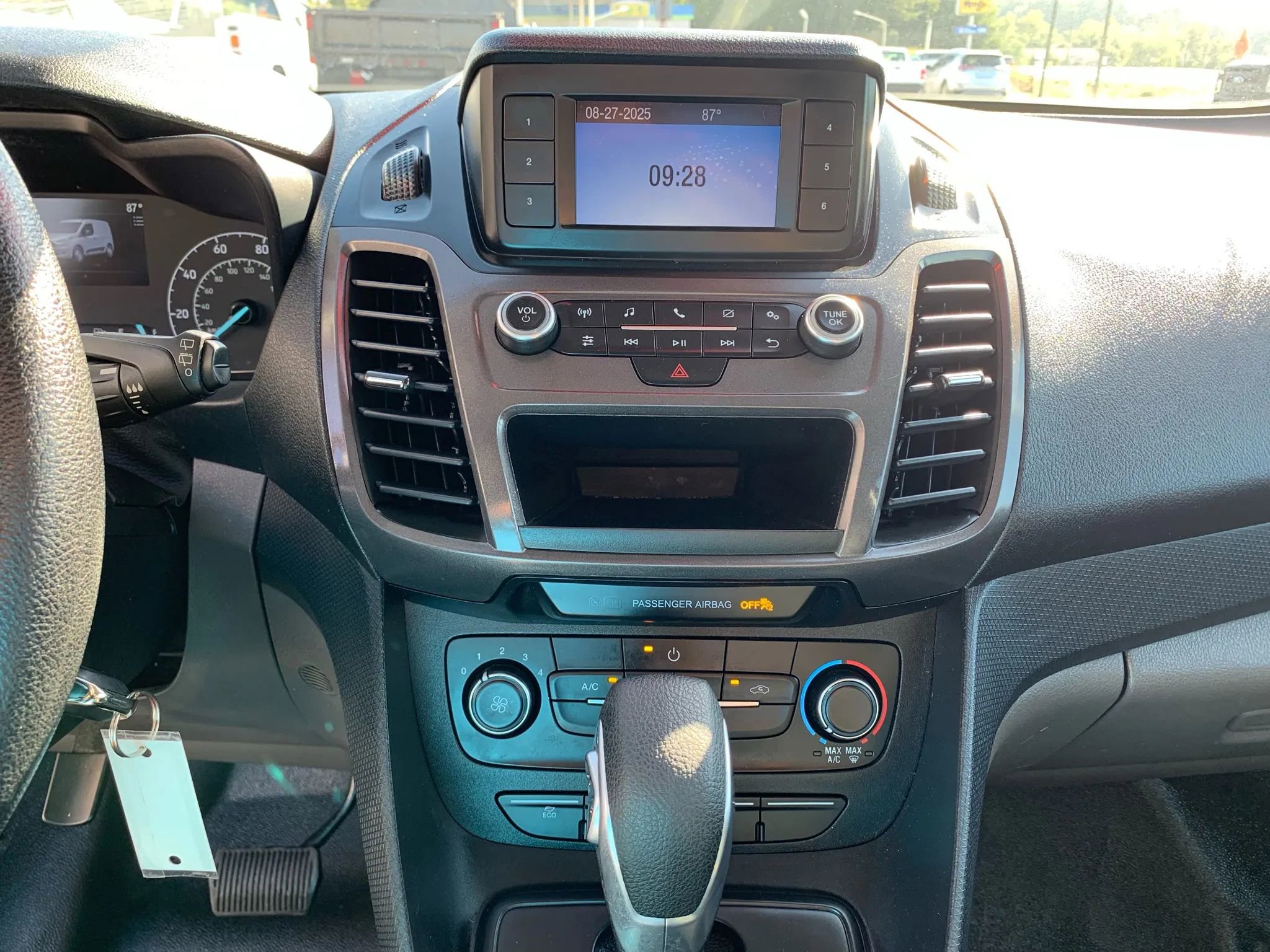 Used 2022 Ford Transit Connect XL image 16