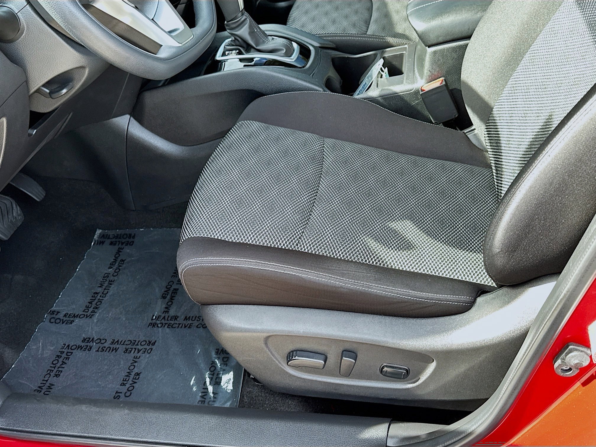 Used 2020 Nissan Rogue Sport SV image 17