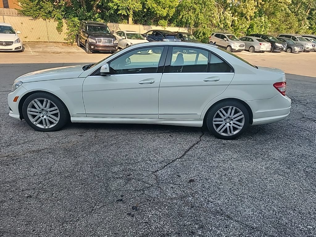 Used 2009 Mercedes-Benz C 300 Sedan image 5