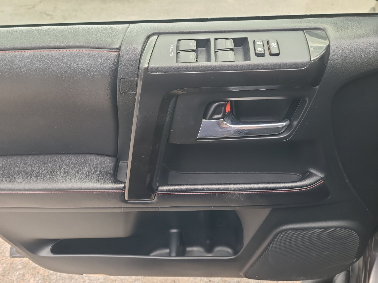 Used 2016 Toyota 4Runner TRD Pro AWD/4WD image 14