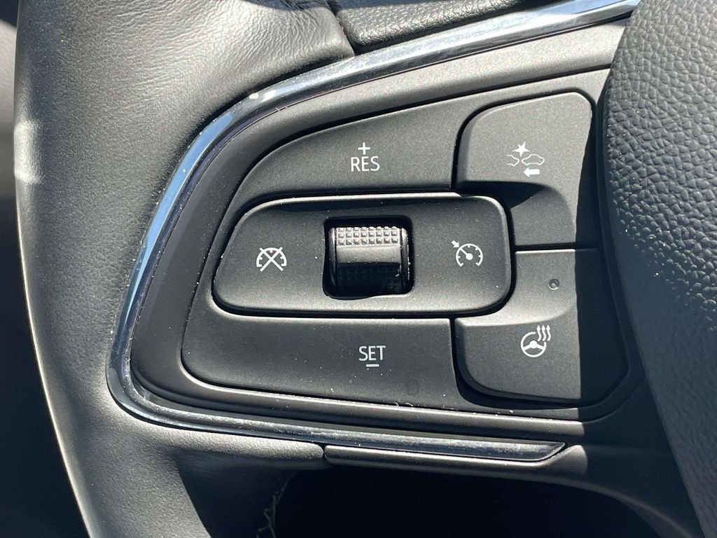 Used 2023 Buick Encore GX Essence w/ Experience Buick Package FWD image 24