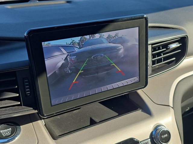Used 2023 Ford Explorer XLT image 22