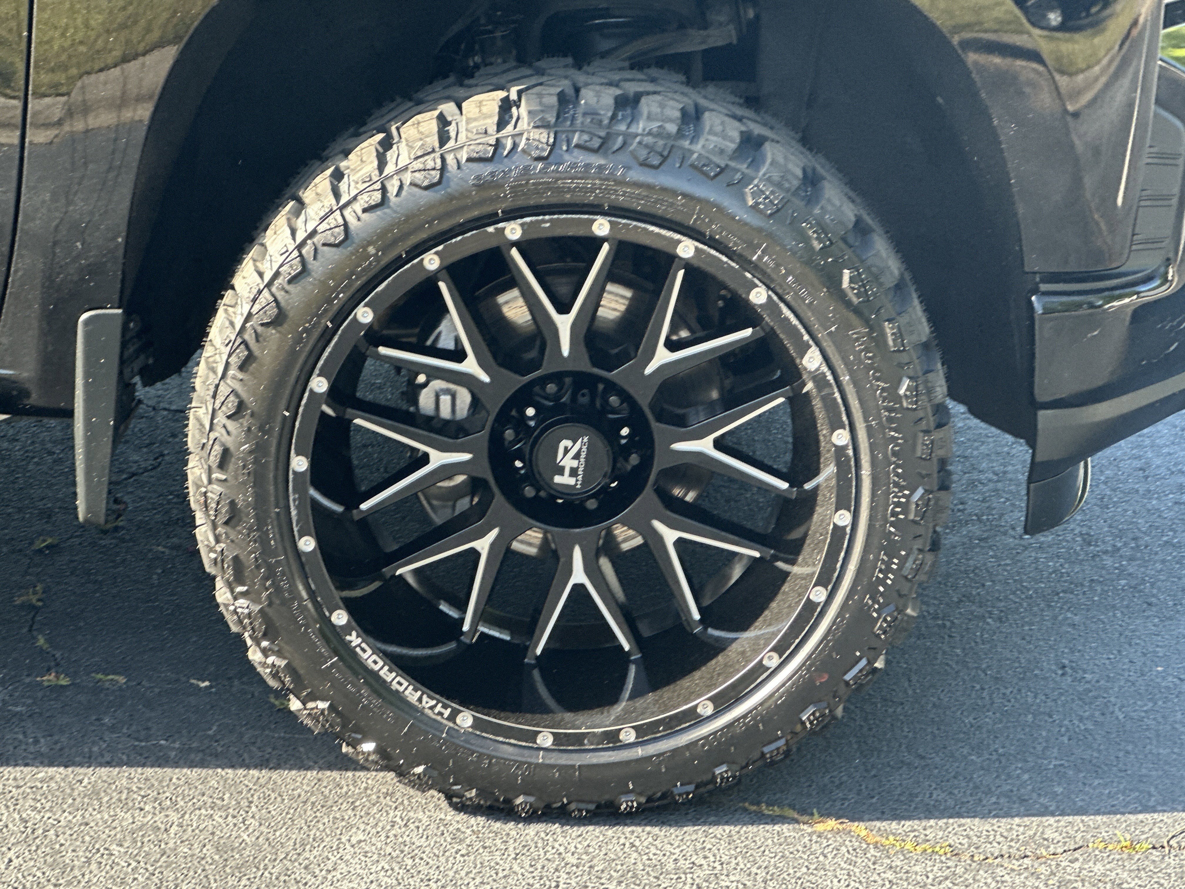 Used 2021 Chevrolet Silverado 1500 Custom AWD/4WD image 14