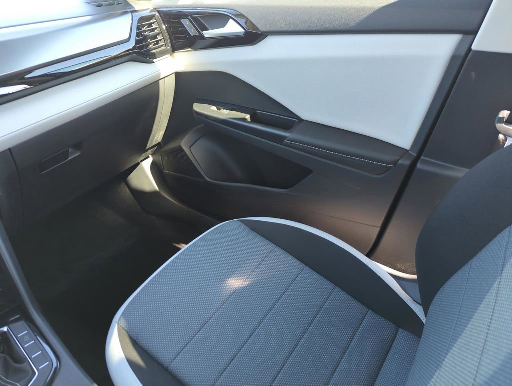 New 2026 Volkswagen Taos S image 22