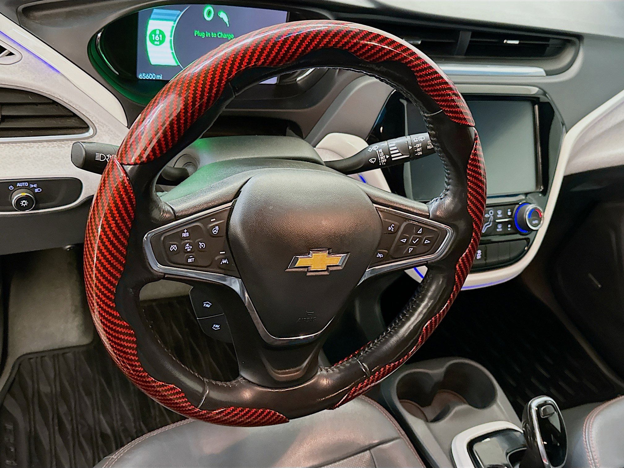 Used 2019 Chevrolet Bolt Premier w/ Infotainment Package image 18