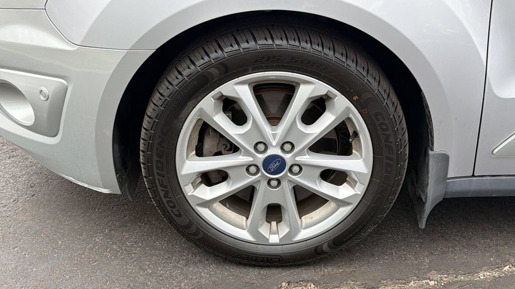 Used 2018 Ford Transit Connect Titanium FWD image 9