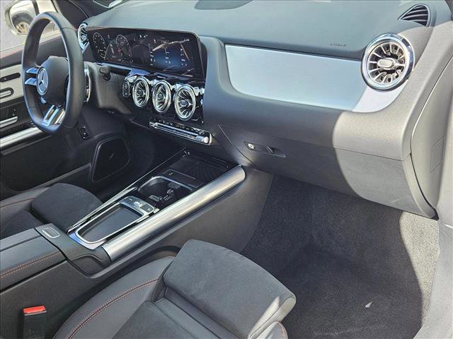 Used 2025 Mercedes-Benz GLA 35 AMG 4MATIC image 20