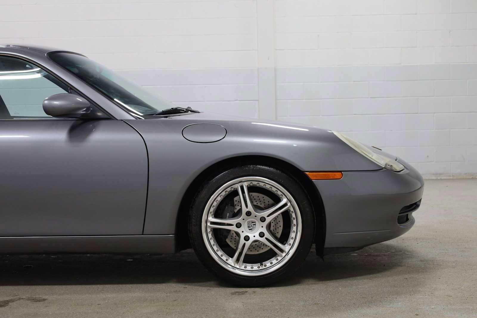 Used 2001 Porsche 911 Carrera image 11