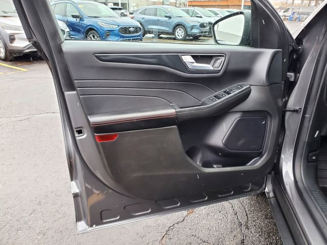 Used 2024 Ford Escape ST-Line w/ Tech Pack #1 image 9