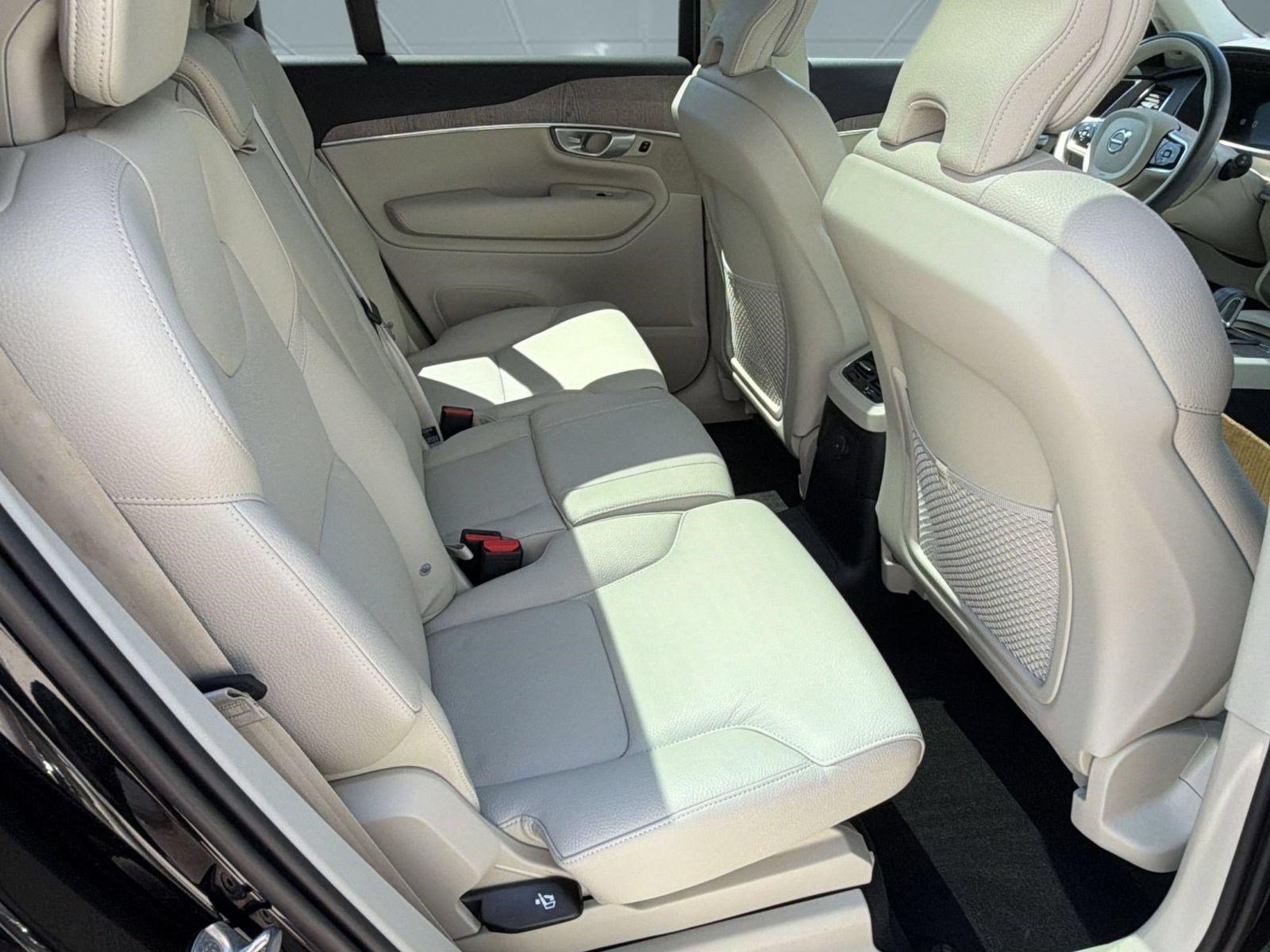 Used 2024 Volvo XC90 T8 Plus w/ Protection Package Premier AWD/4WD image 30