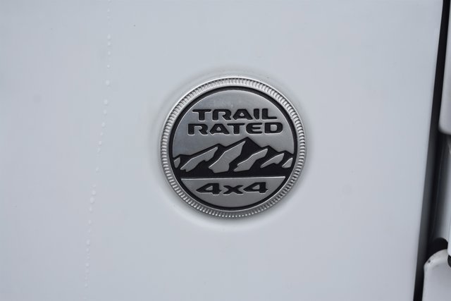 Used 2018 Jeep Wrangler Unlimited Sahara image 10