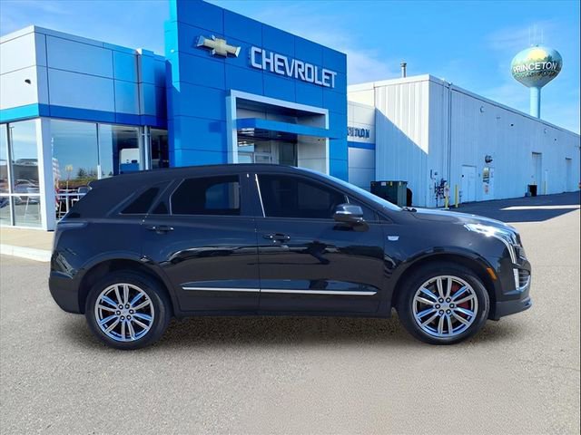 Used 2022 Cadillac XT5 Sportv image 2