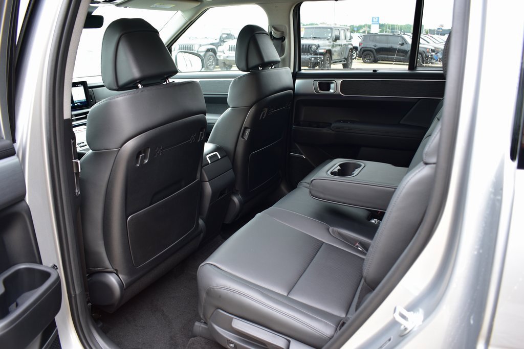 New 2025 Hyundai Santa Fe Limited image 24