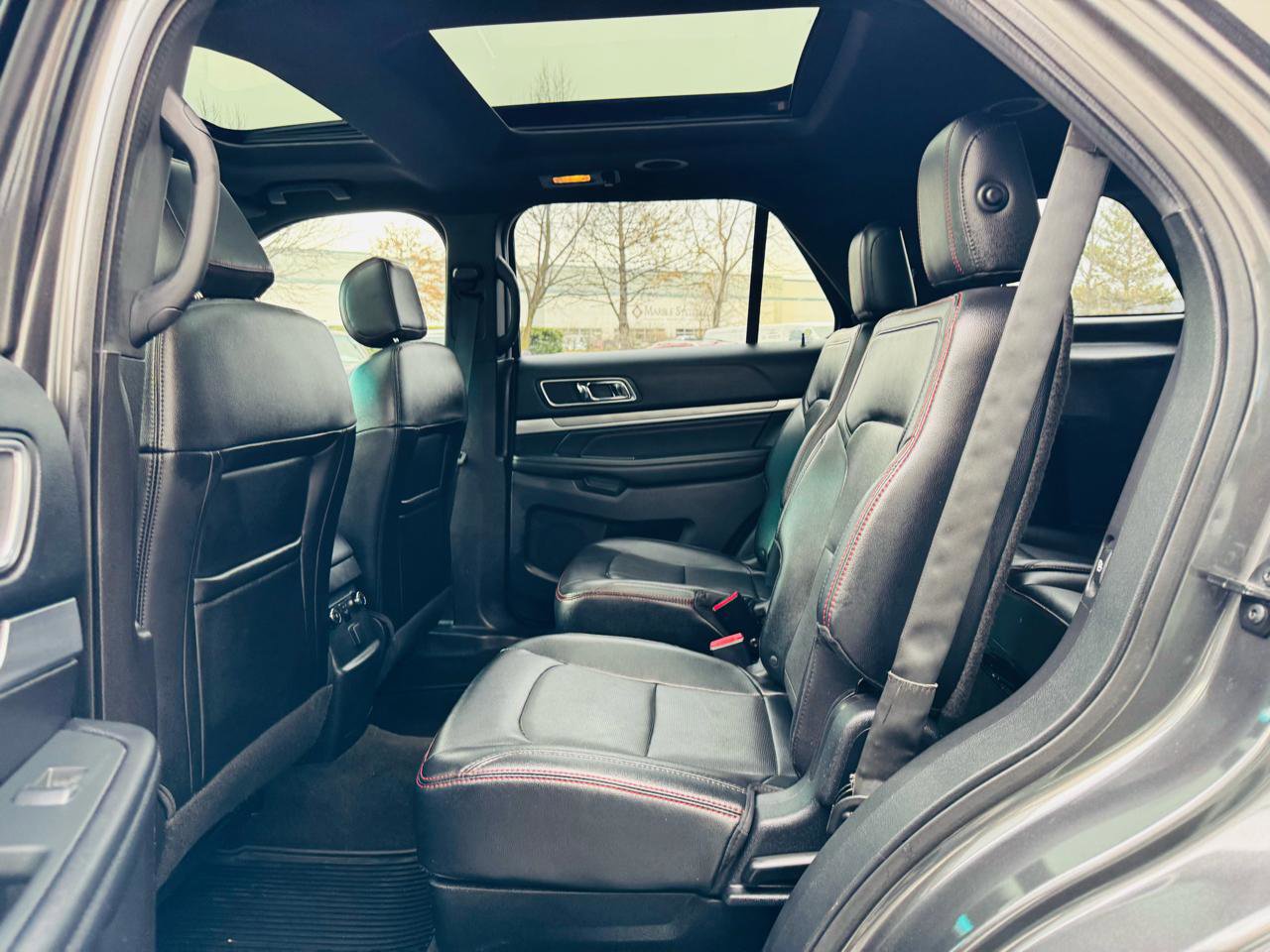 Used 2016 Ford Explorer Sport image 16