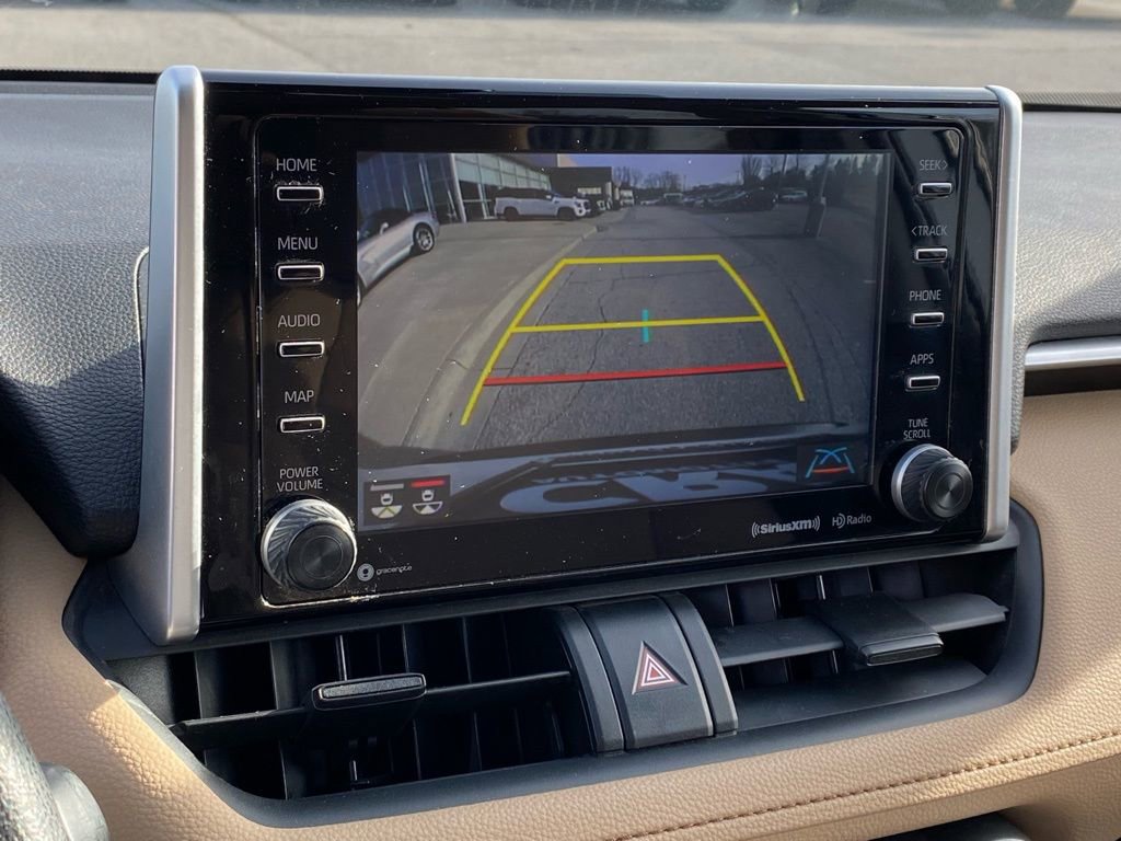 Used 2019 Toyota RAV4 XLE w/ Convenience Package image 16