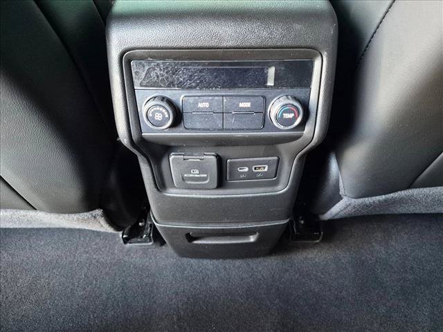 Used 2021 GMC Acadia SLT w/ Elevation Edition FWD image 16