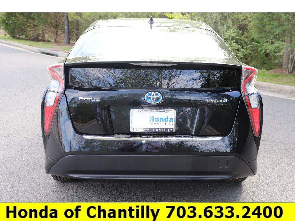 Used 2018 Toyota Prius One w/ Carpet Mat Package FWD image 8