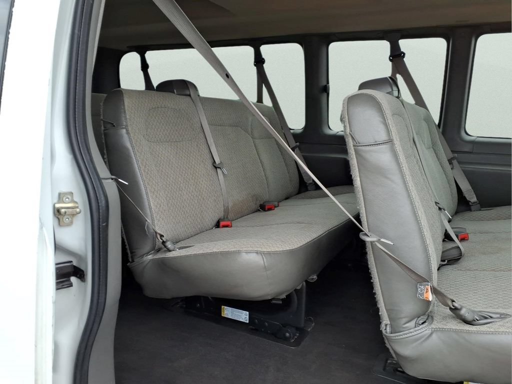 Used 2024 Chevrolet Express 3500 LT w/ LT Preferred Equipment Group RWD image 21