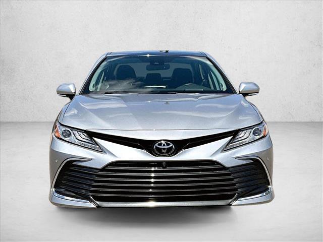 Used 2021 Toyota Camry XLE w/ Navigation Package FWD image 3