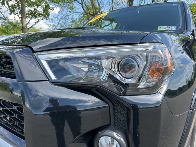 Used 2018 Toyota 4Runner TRD Off-Road AWD/4WD image 42
